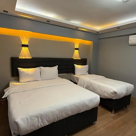 Mamma Marya Hotel 3*