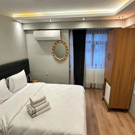 Mamma Marya 3*